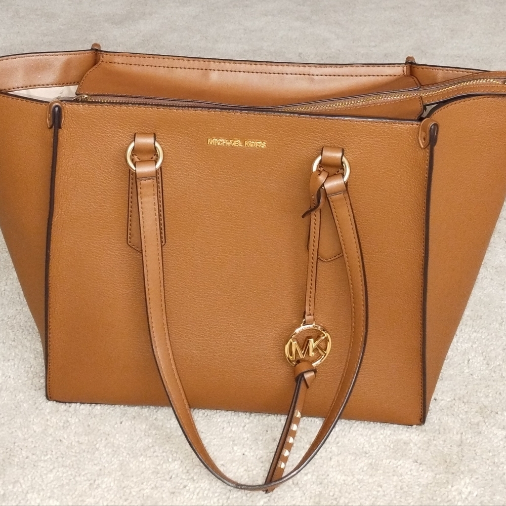 Michael Kors Kris Tan Leather Tote Bag. Used In Excellent Condition...